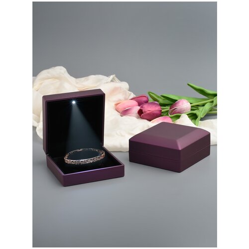 ���� ������ � ���������� ��� ��������/���������� ������� � ���������� ��� �����/���������, ������ �� 900 ���